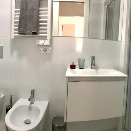 De Lollis Lägenhetshotell 3*