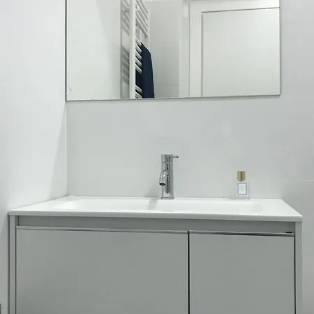 De Lollis מלון דירות 3*